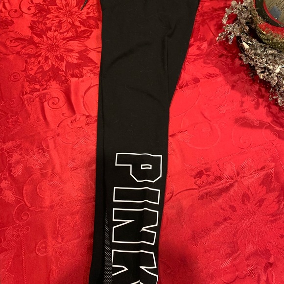 BNWT PINK VS Black High Waisted Campus Legging - Picture 4 of 7